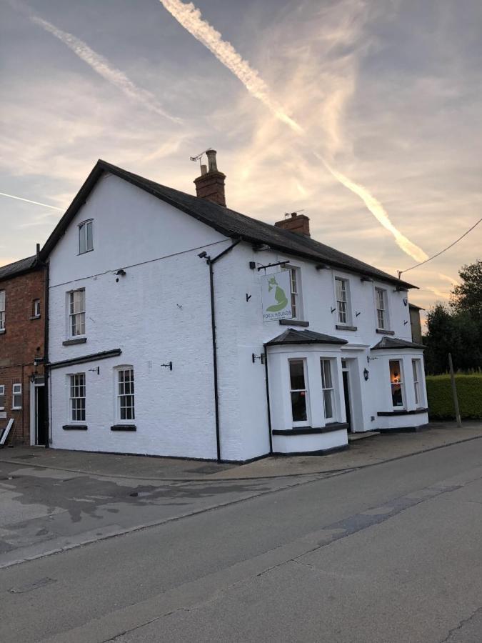 Hotel The Fox And Hounds Whittlebury Exteriér fotografie
