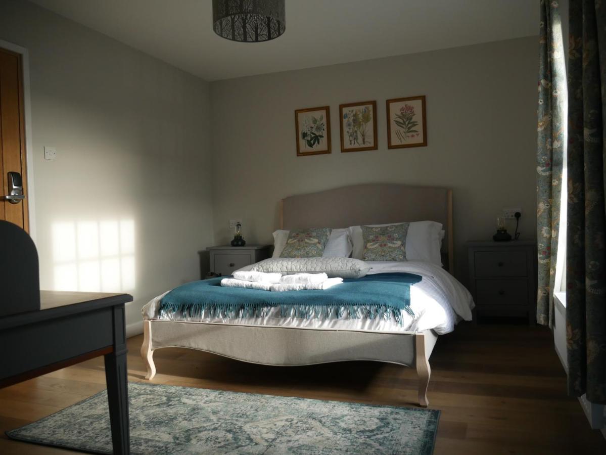 Hotel The Fox And Hounds Whittlebury Exteriér fotografie